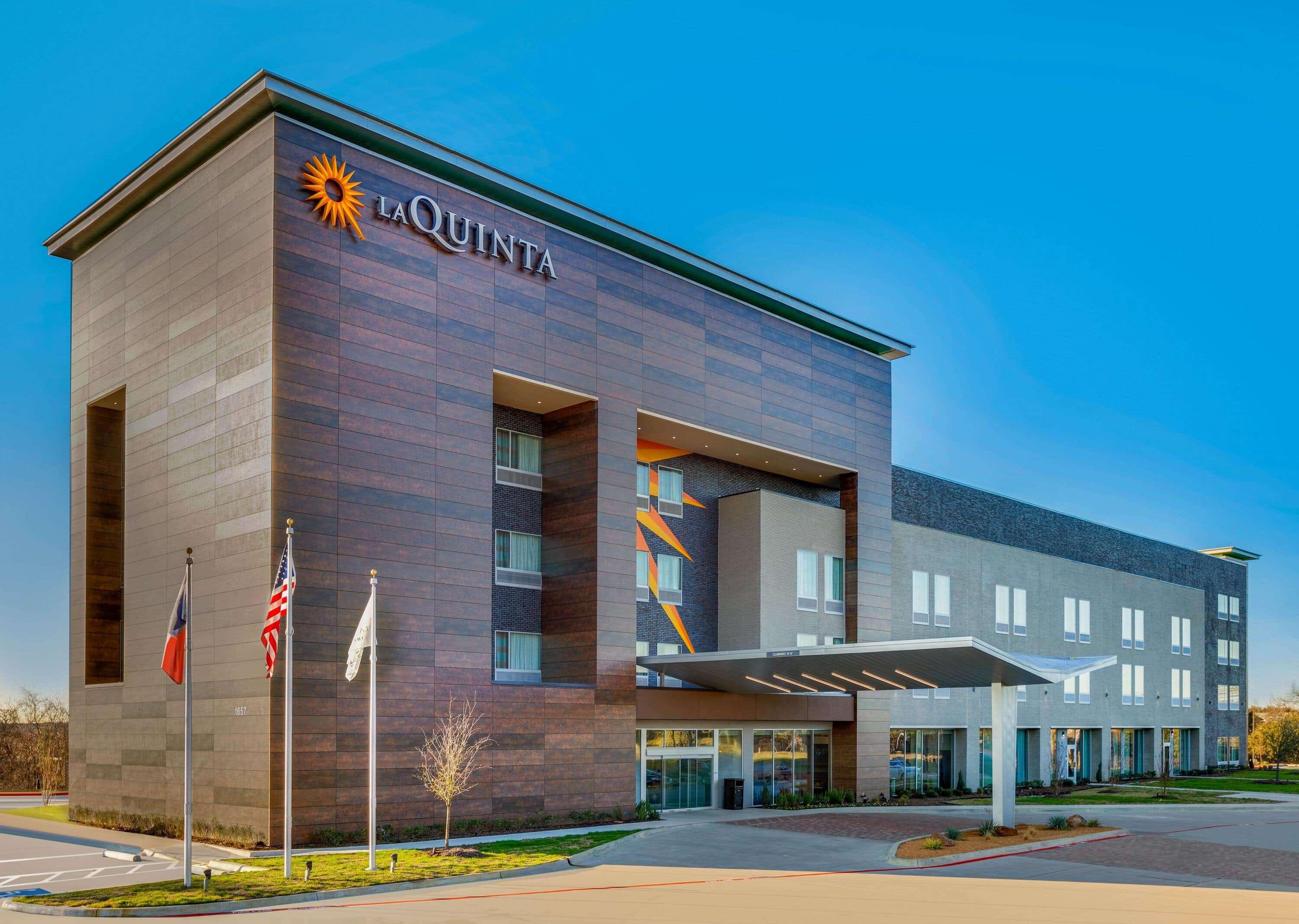La Quinta Inn & Suites By Wyndham Lewisville Eksteriør bilde